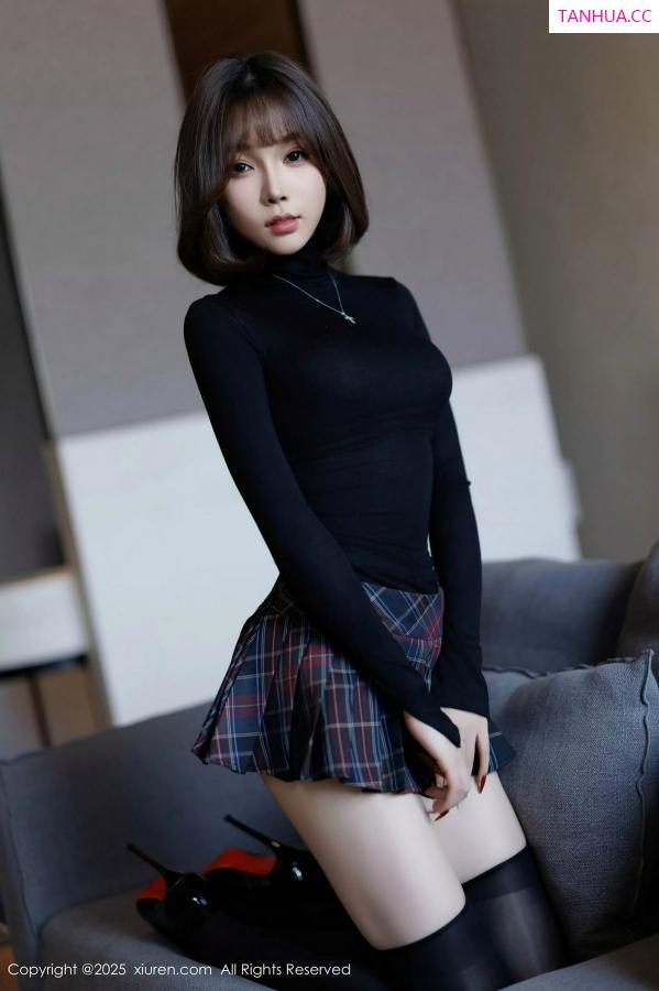 陈芝 芝芝Booty [XiuRen]高清写真图 2025.02.27 No.9944 徐莉芝Booty 黑丝美腿第27张图片